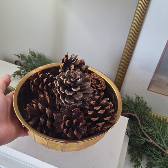 Vintage Brass pedestal bowl - Picture 2 of 7